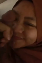 Crot Dimuka Jilbab Tembem