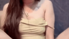 Si Cantik Gita Omek Pakai Viberator