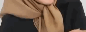 Hijab Hyper Kena Sodok Teman Kerja